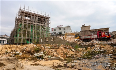 坑東村一手抓換屆一手抓建設 “口袋公園”即將開工