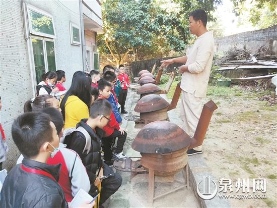 小記者前往黑雞熟地文創園 了解九制熟地制作工藝