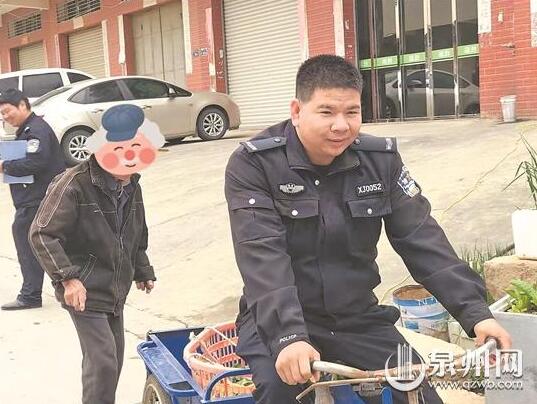 82歲老人賣菜迷路 民警幫其買菜并送回家